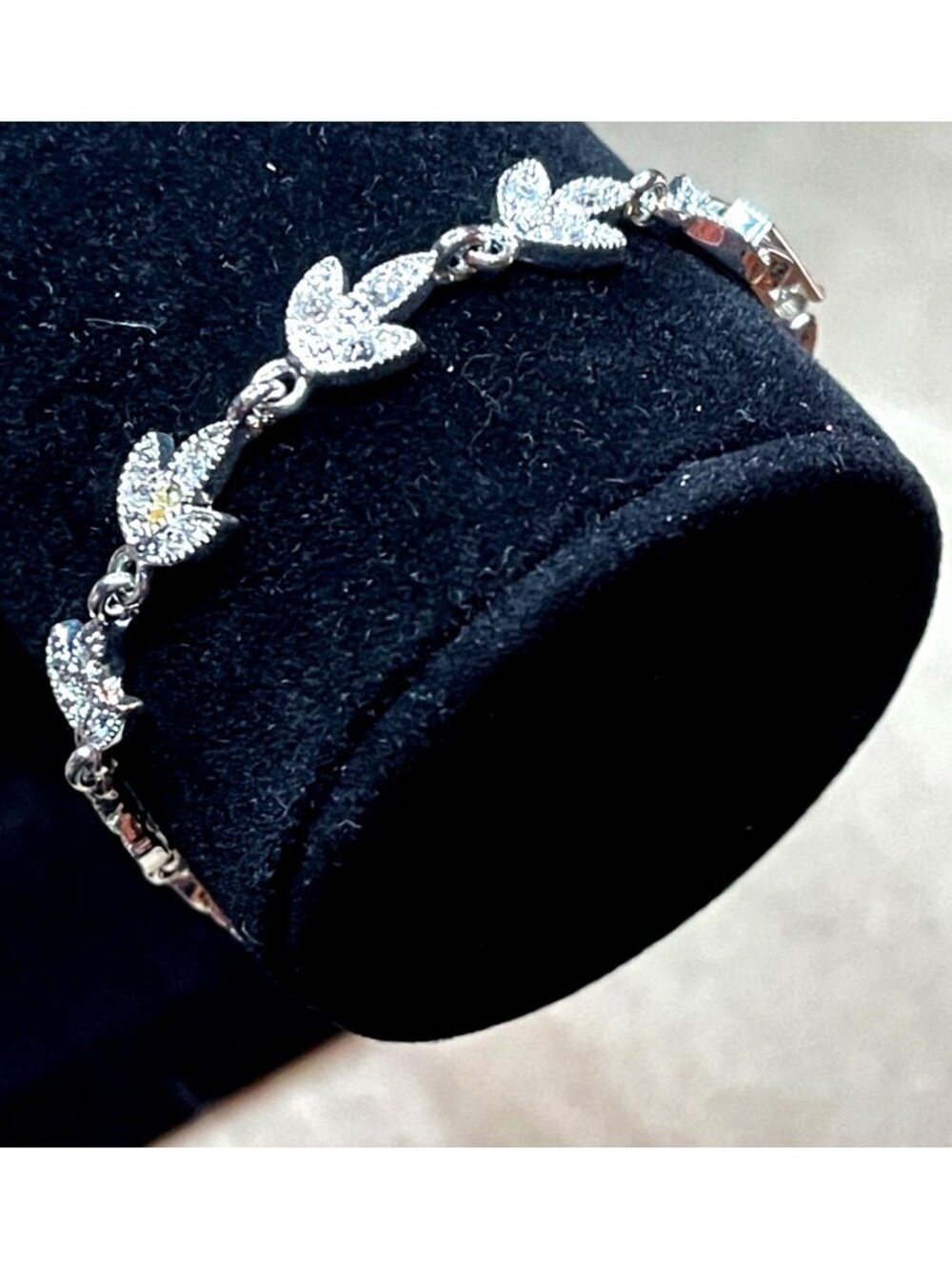 Vintage 80s Napier Silver Tone Leaf Link Tennis Bracelet USA